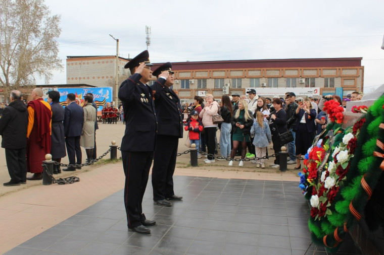 9 мая в селе Хоринск прошли мероприятия, посвящённые 79-ой годовщине Победы в Великой Отечественной войне..